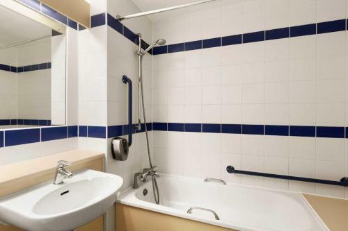 Hotel Days Inn Sutton Scotney South