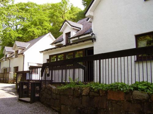 Hostal The Brevins Guest House