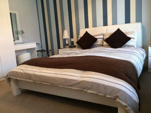 Hostal The Waterford