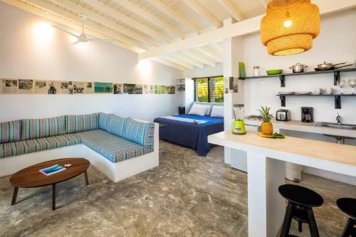 Hotel El Encuentro Surf Lodge