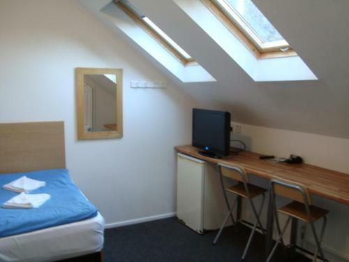 Hostel Alma