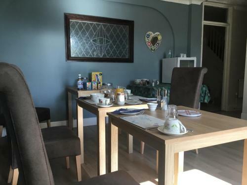 Bed & Breakfast The Coventry Guest House