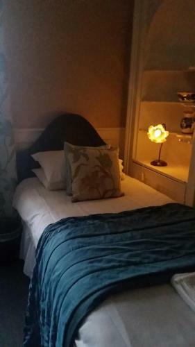 Hostal The Witney Guest House