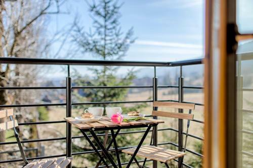 Mountain View Apartment By Tyzenhauz