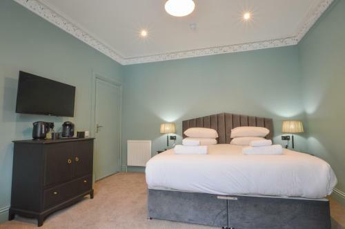 Hostal Raniven Guest House