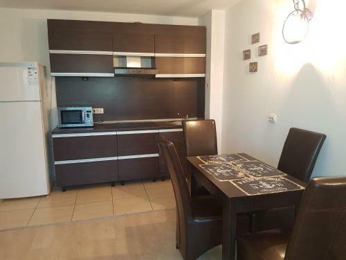 St.vlas Apartments Mamaia