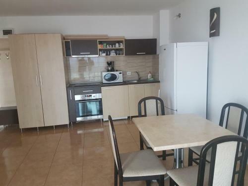 St.vlas Apartments Mamaia