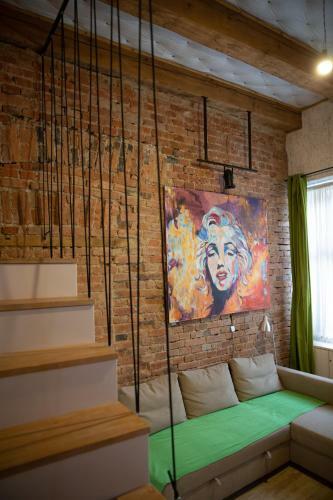 Michael Weiss Apartment