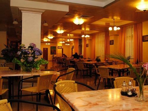 Hostal Hotel Coralis