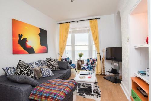 Ar Lan Y Mor Seaside Apartment
