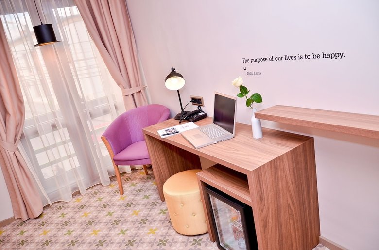 Hotel Capitolina City Chic