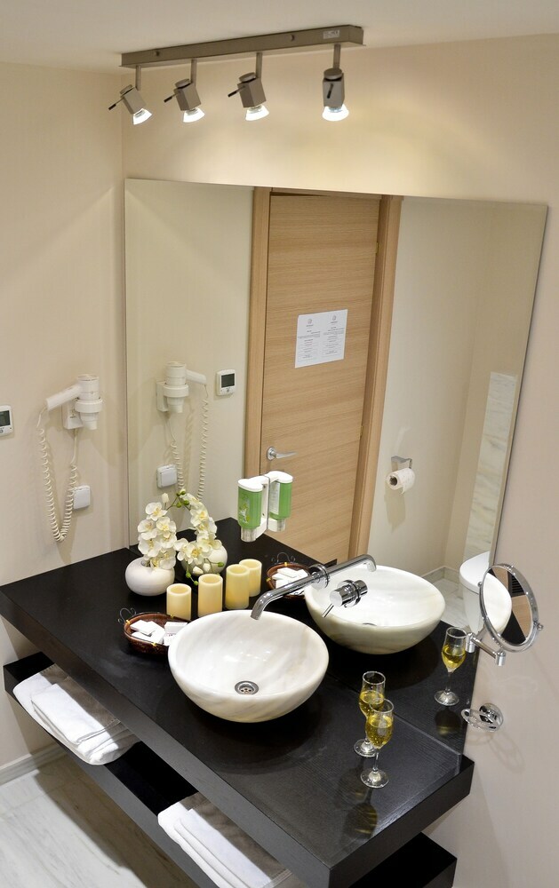 Hotel Capitolina City Chic
