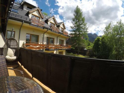 Sunshine Chalet