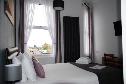 Hostal Taunton House