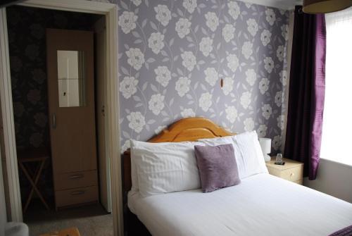 Hostal Taunton House