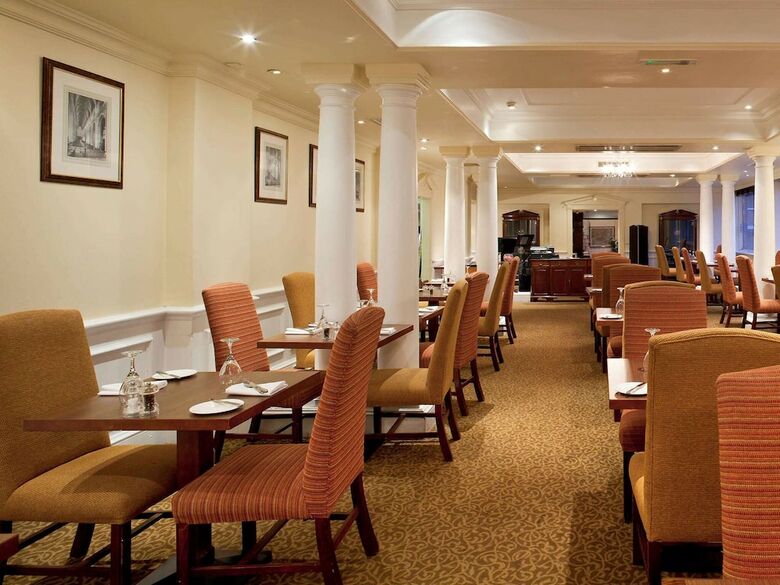 Mercure Winchester Wessex Hotel