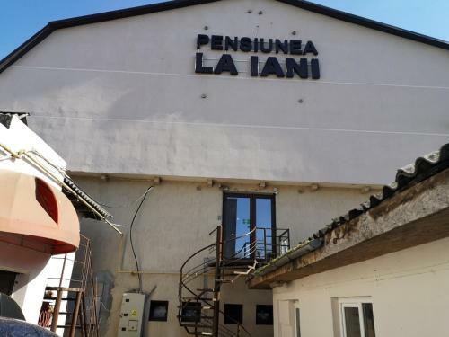Hostal Pensiunea La Iani