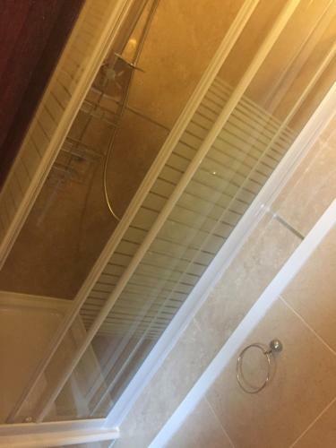 Hostal Admiral Guest House