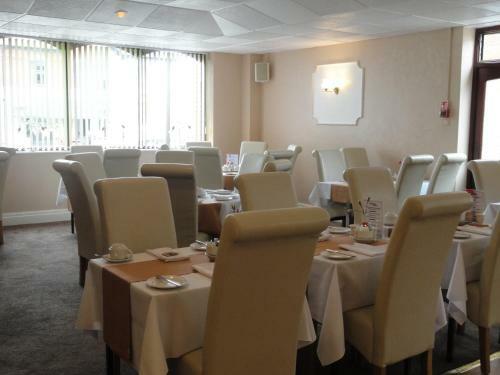 Hostal The Beechfield Hotel