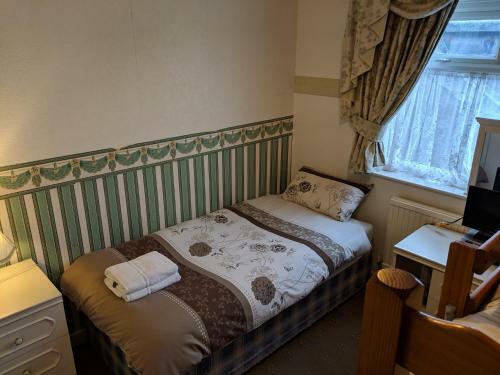 The New Guilderoy Hotel