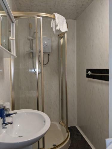 The New Guilderoy Hotel