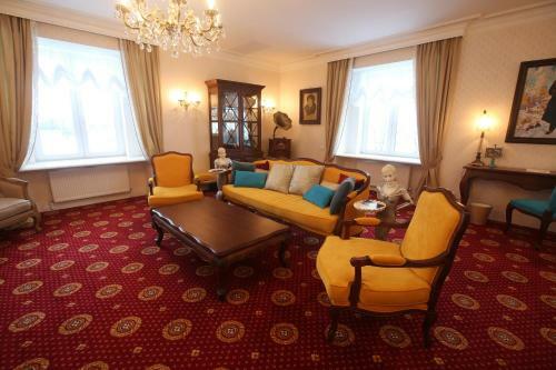 Russkiy Dvorik Boutique Hotel