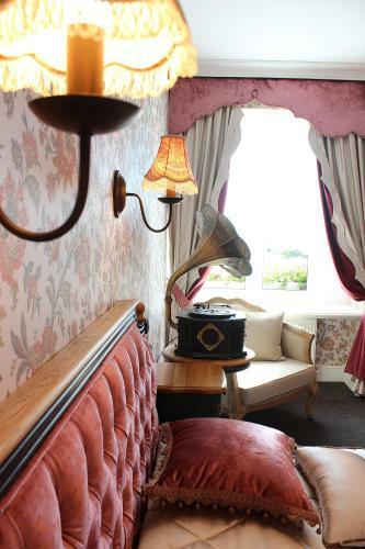Russkiy Dvorik Boutique Hotel