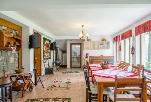 Hostal Zamora Bellevue By Citylife Suites