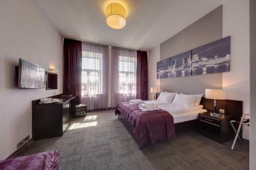 Mary Hotel