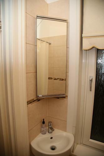 Hostal Victorin House