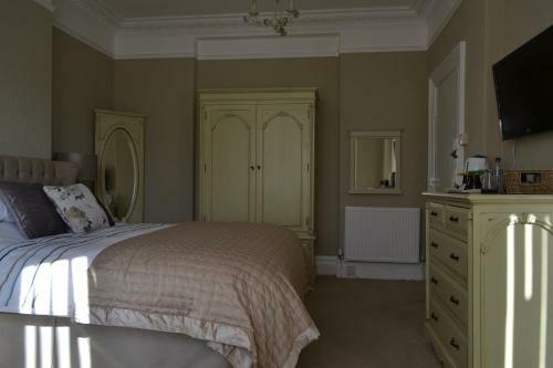 Hostal The Westbourne Guest House