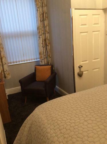 Hostal The Westbourne Guest House