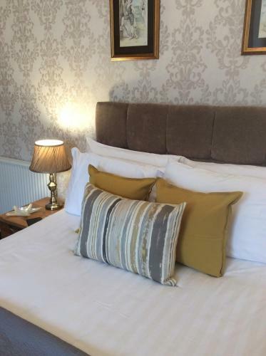 Hostal The Westbourne Guest House