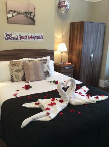 Hostal The Westbourne Guest House