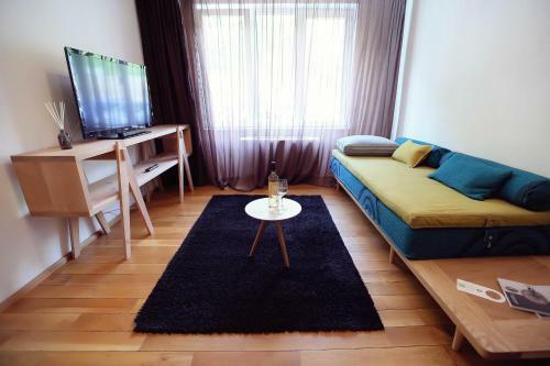 Living In Aparthotel