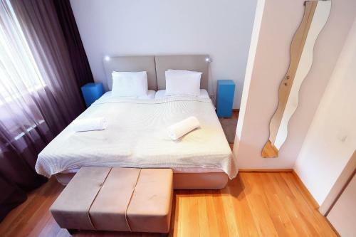 Living In Aparthotel