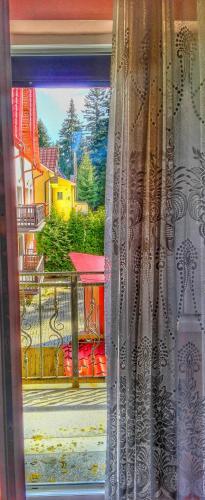 Vila Yellow