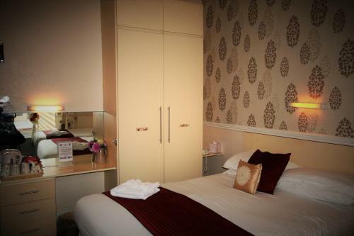 The Blenheim Mount Hotel