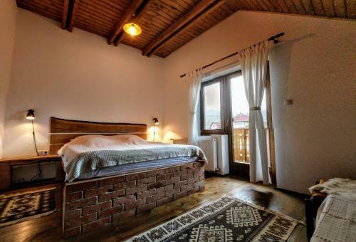 Hostal Casa De Oaspeti Familia Toth