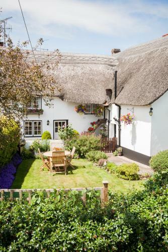 Bed & Breakfast Farmhouse Cottage