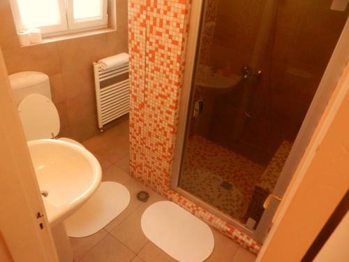 Apartamento Redlotus Accommodation-old City Inter