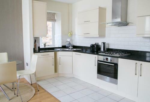 Kings Road Apartments