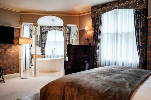 The Drayton Court Hotel
