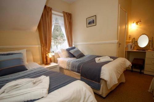 Hostal Warwick House