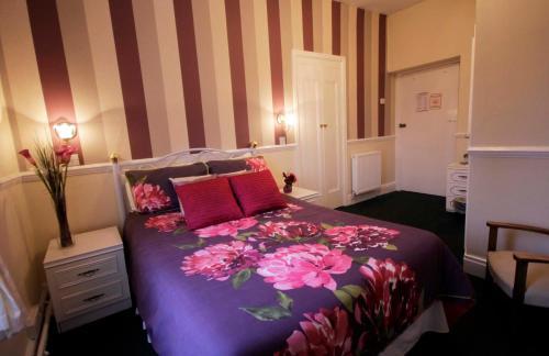 Hostal Warwick House