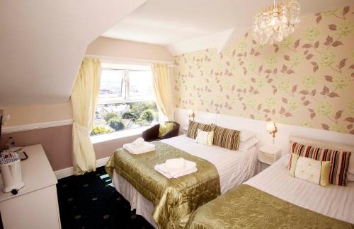 Hostal Warwick House
