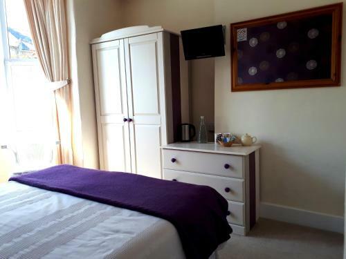 Hostal Abberley Guest House
