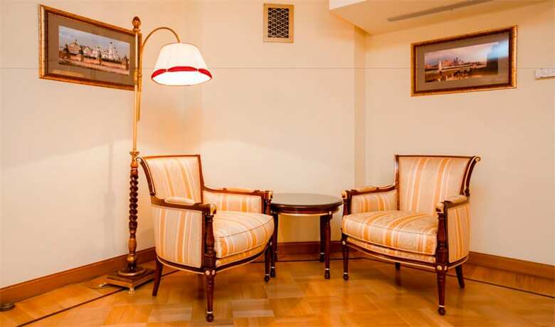 Petroff Palace Hotel