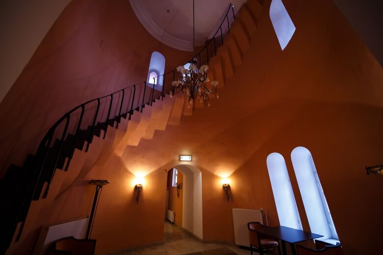 Petroff Palace Hotel