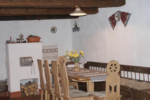 Hostal Casa Porumbacu 295